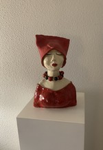 Rode vrouw met ketti